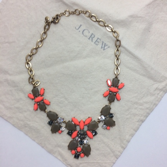 J. Crew Jewelry - ❤️NWOT J.Crew Statement necklace